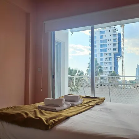 Apartment Velvet *